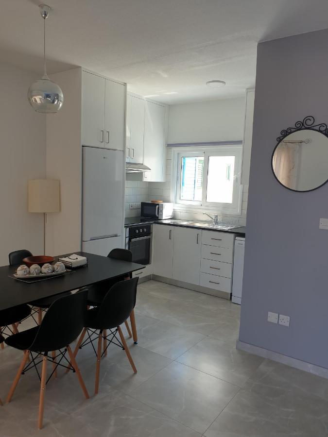 Ikaria Village Maisonette 12 Paphos ภายนอก รูปภาพ